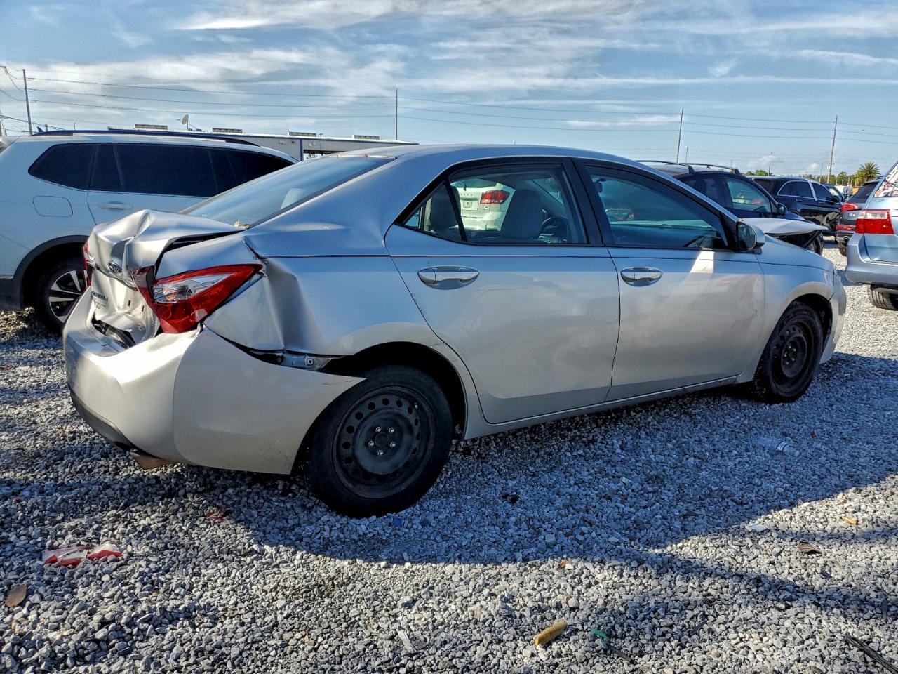 2016 TOYOTA COROLLA