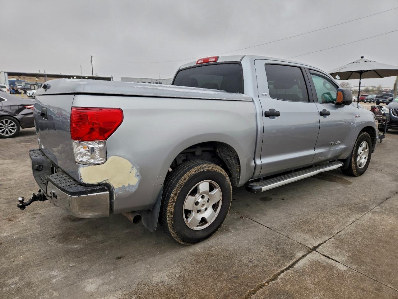 2011 TOYOTA TUNDRA