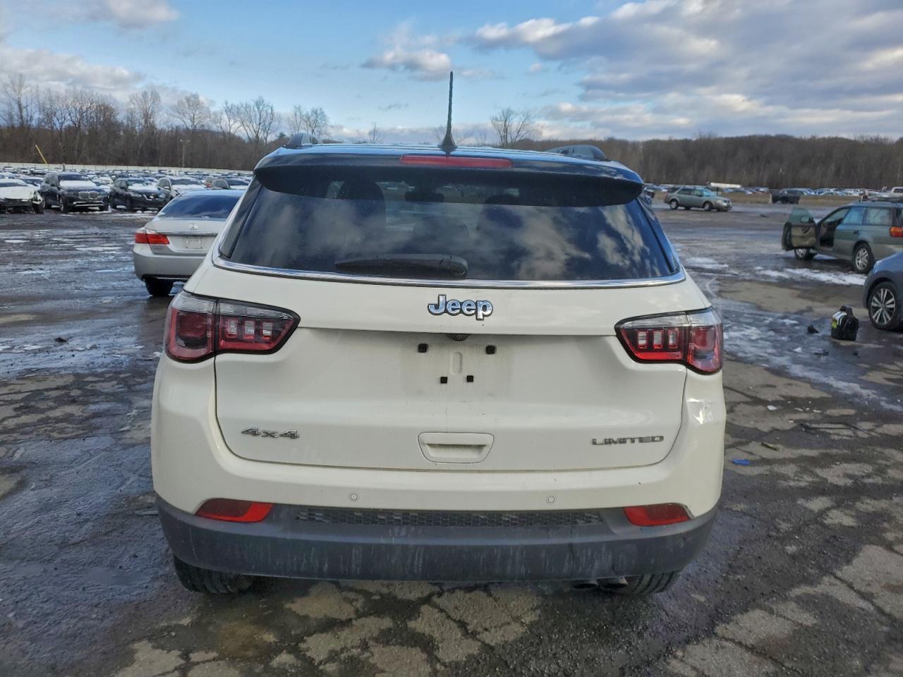 2020 JEEP Compass