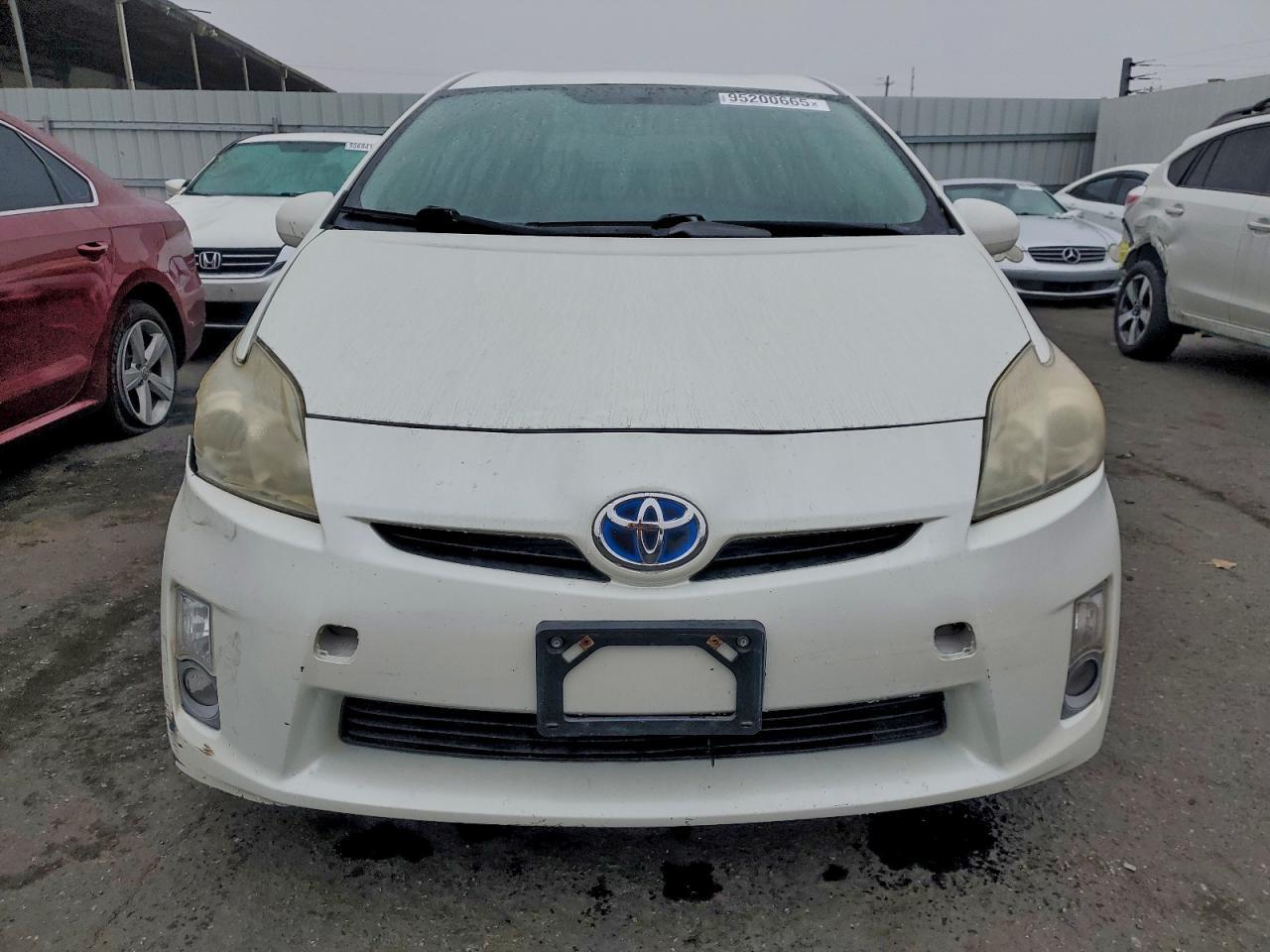 2011 TOYOTA PRIUS