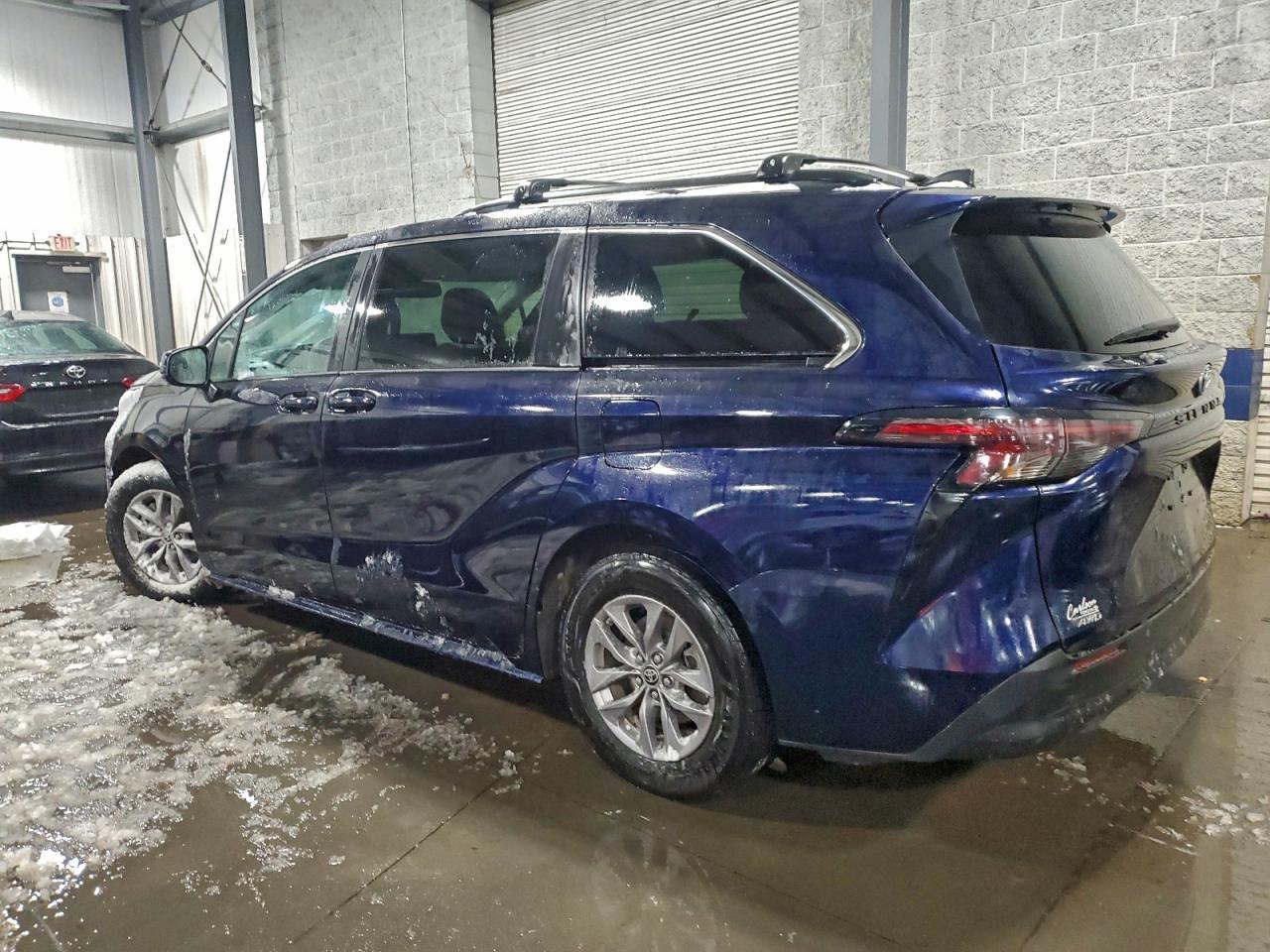 2024 TOYOTA SIENNA