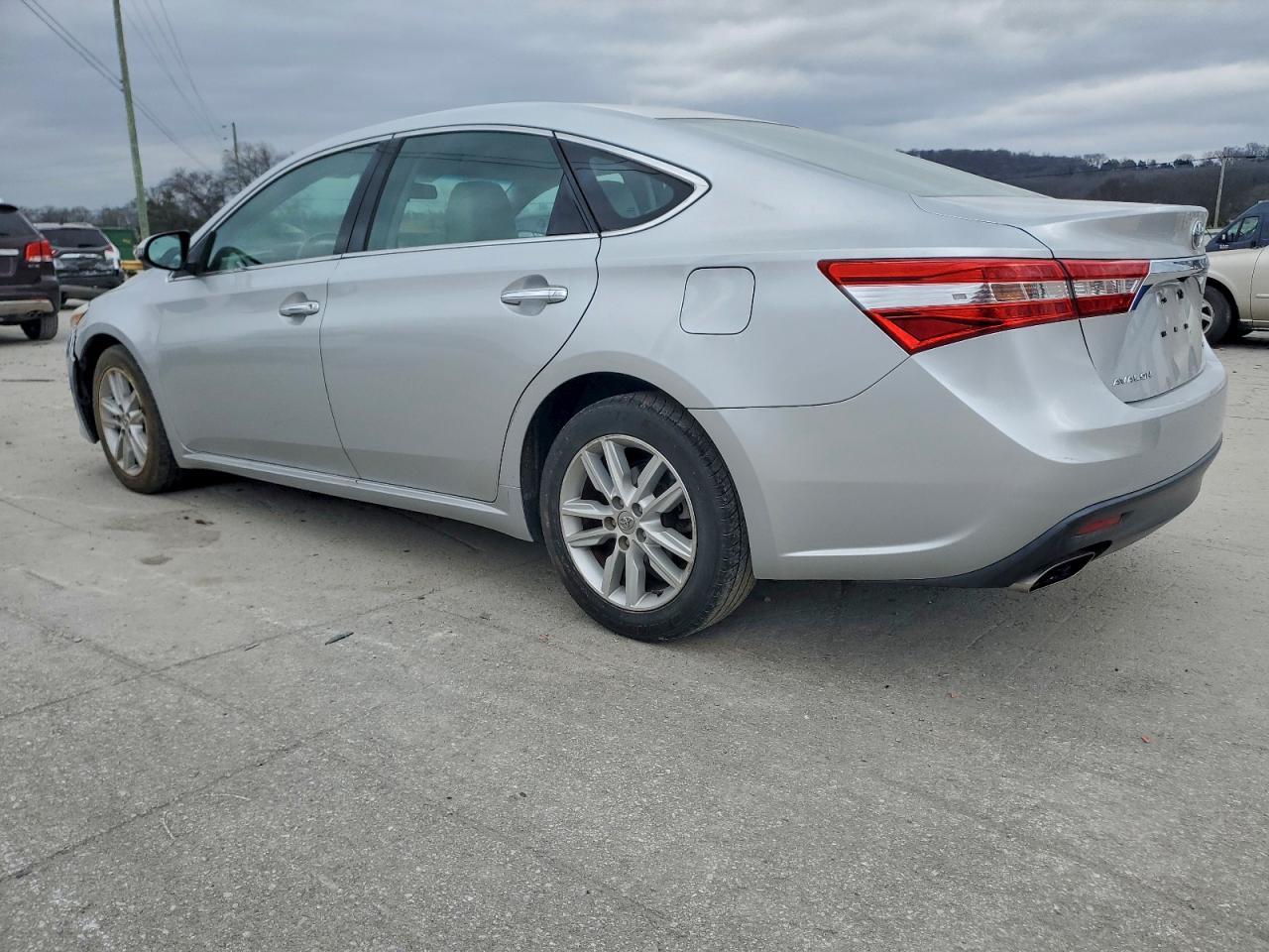 2014 TOYOTA Avalon