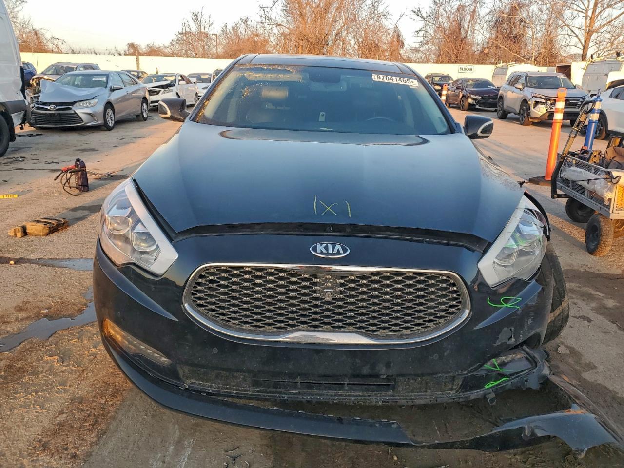 2017 KIA K900