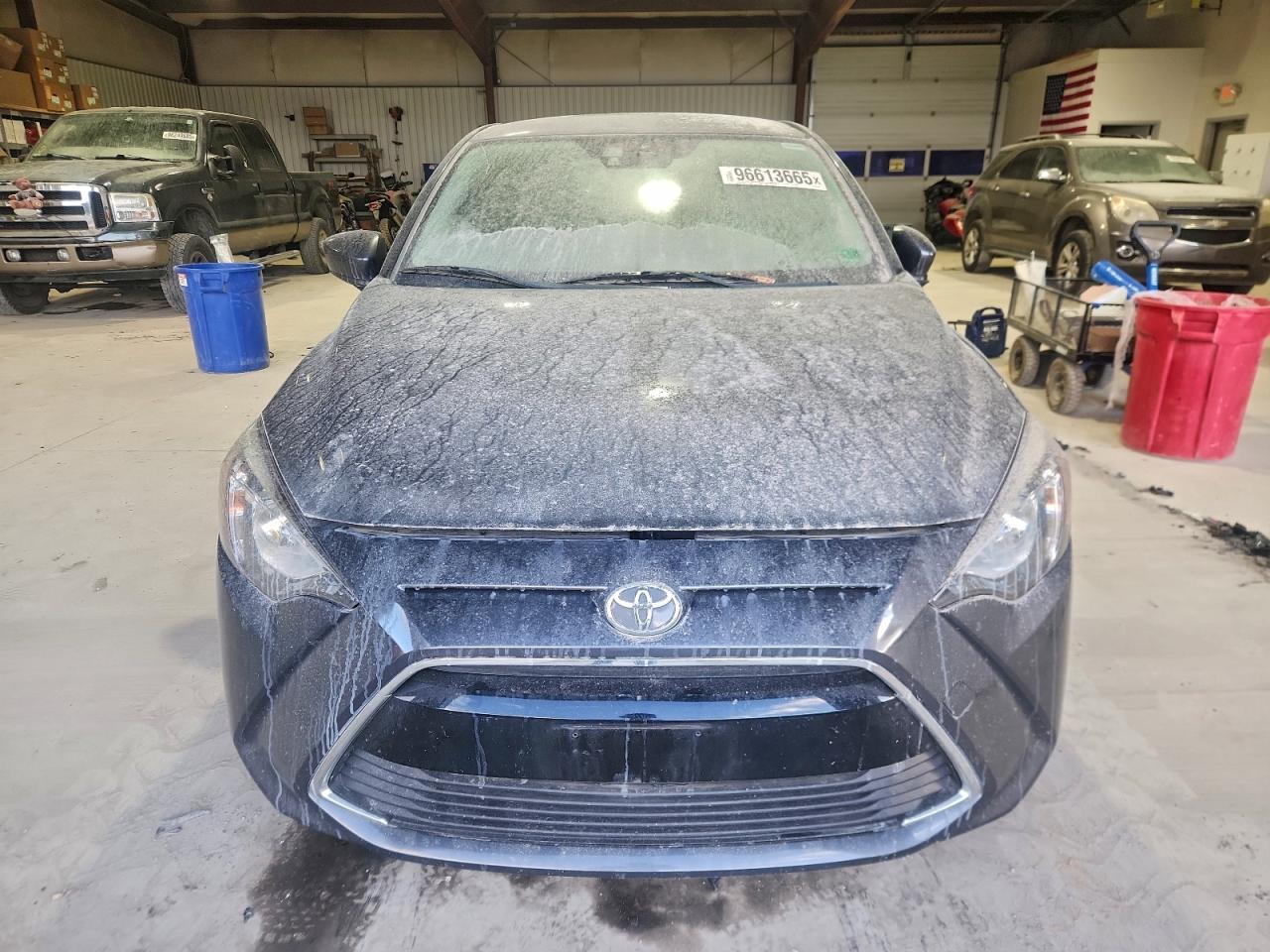2017 TOYOTA YARIS