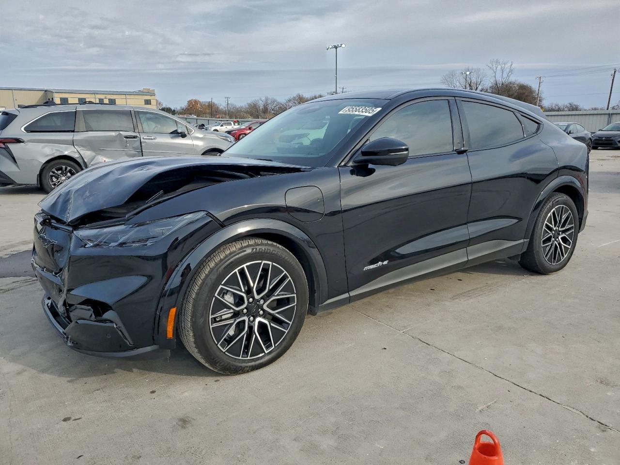2025 FORD Mustang Mach-E