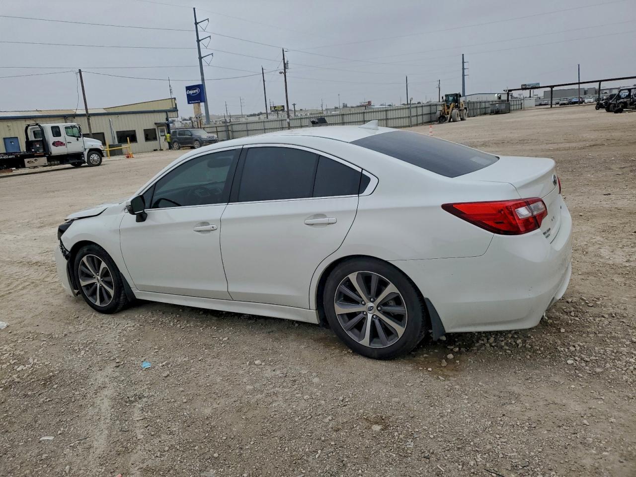 2016 SUBARU Legacy