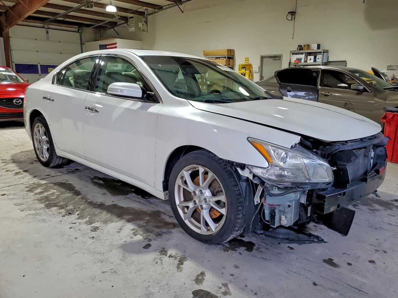 2013 NISSAN Maxima