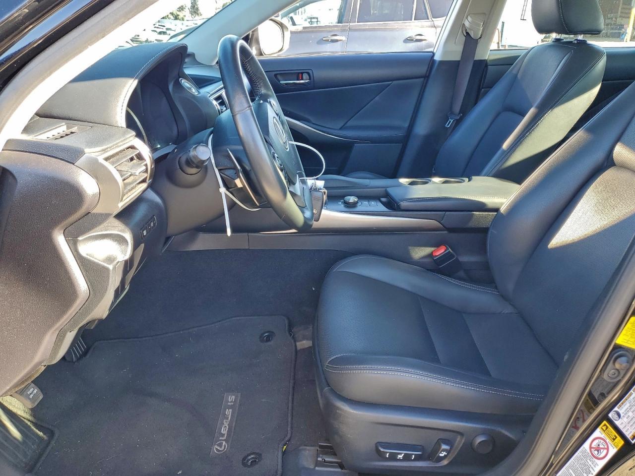 2015 LEXUS IS 250