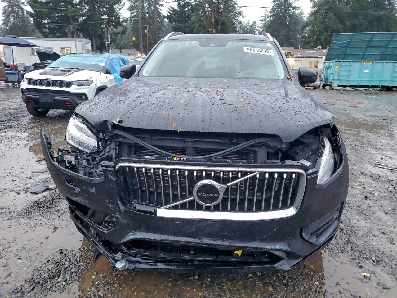 2021 VOLVO XC90