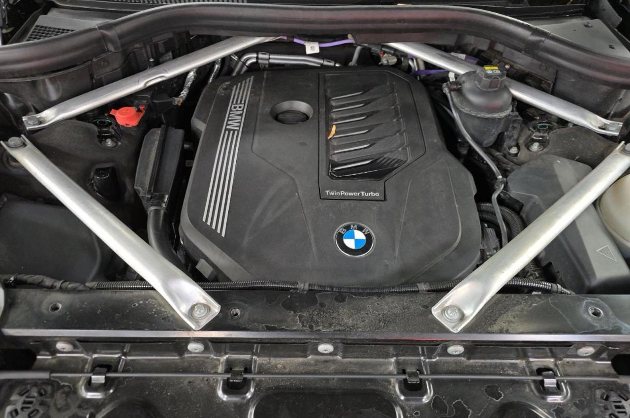 2022 BMW X7