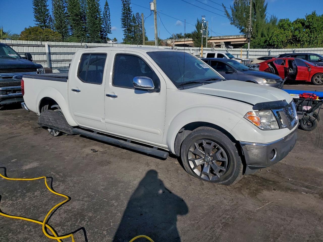 2017 NISSAN Frontier