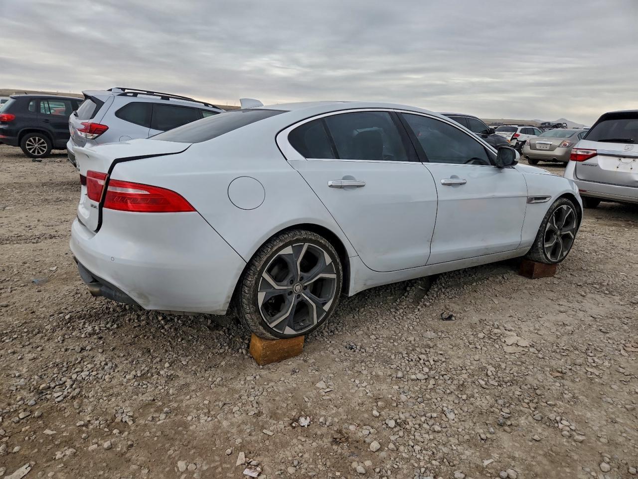2017 JAGUAR XE
