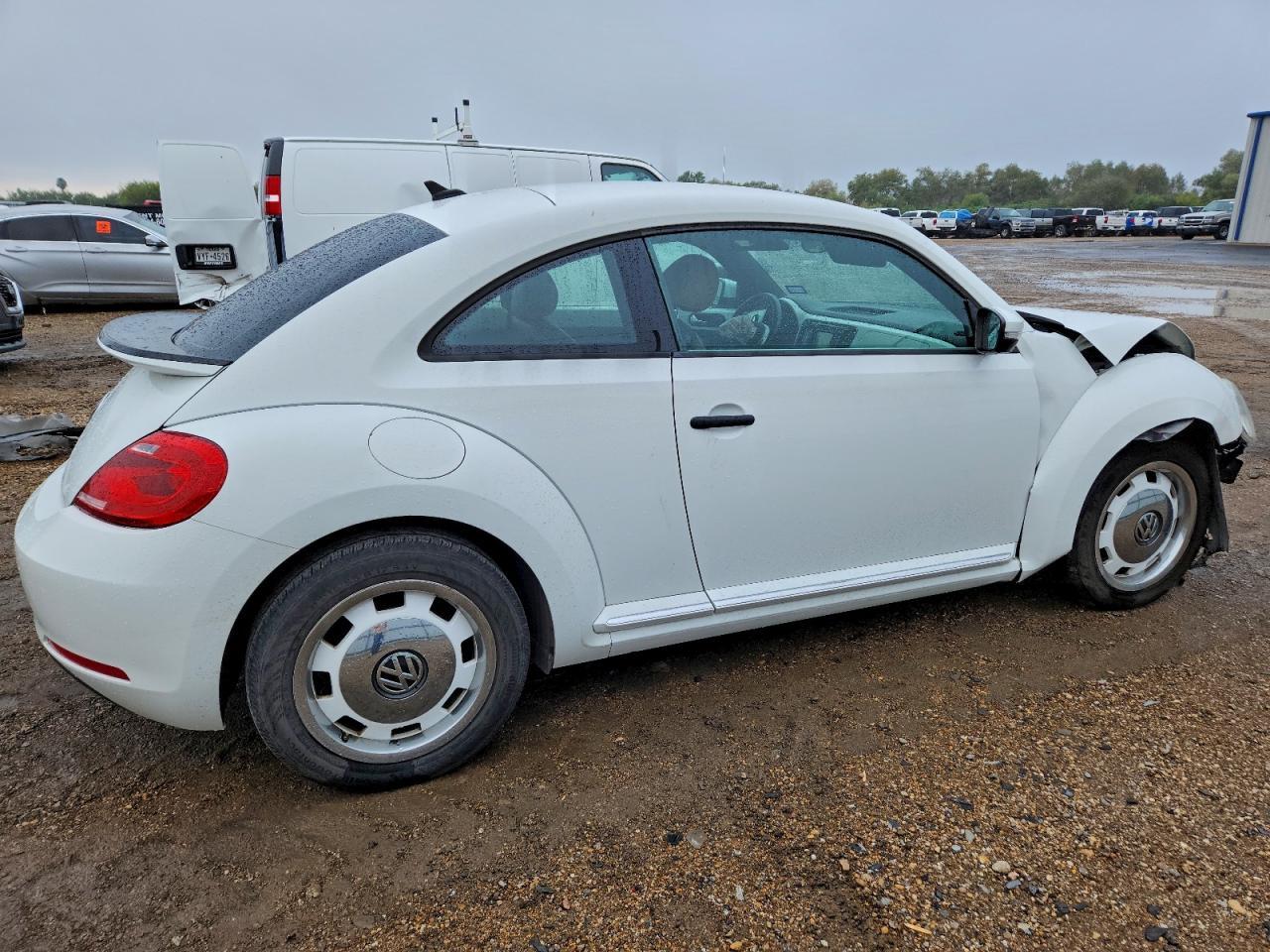 2015 VOLKSWAGEN Beetle