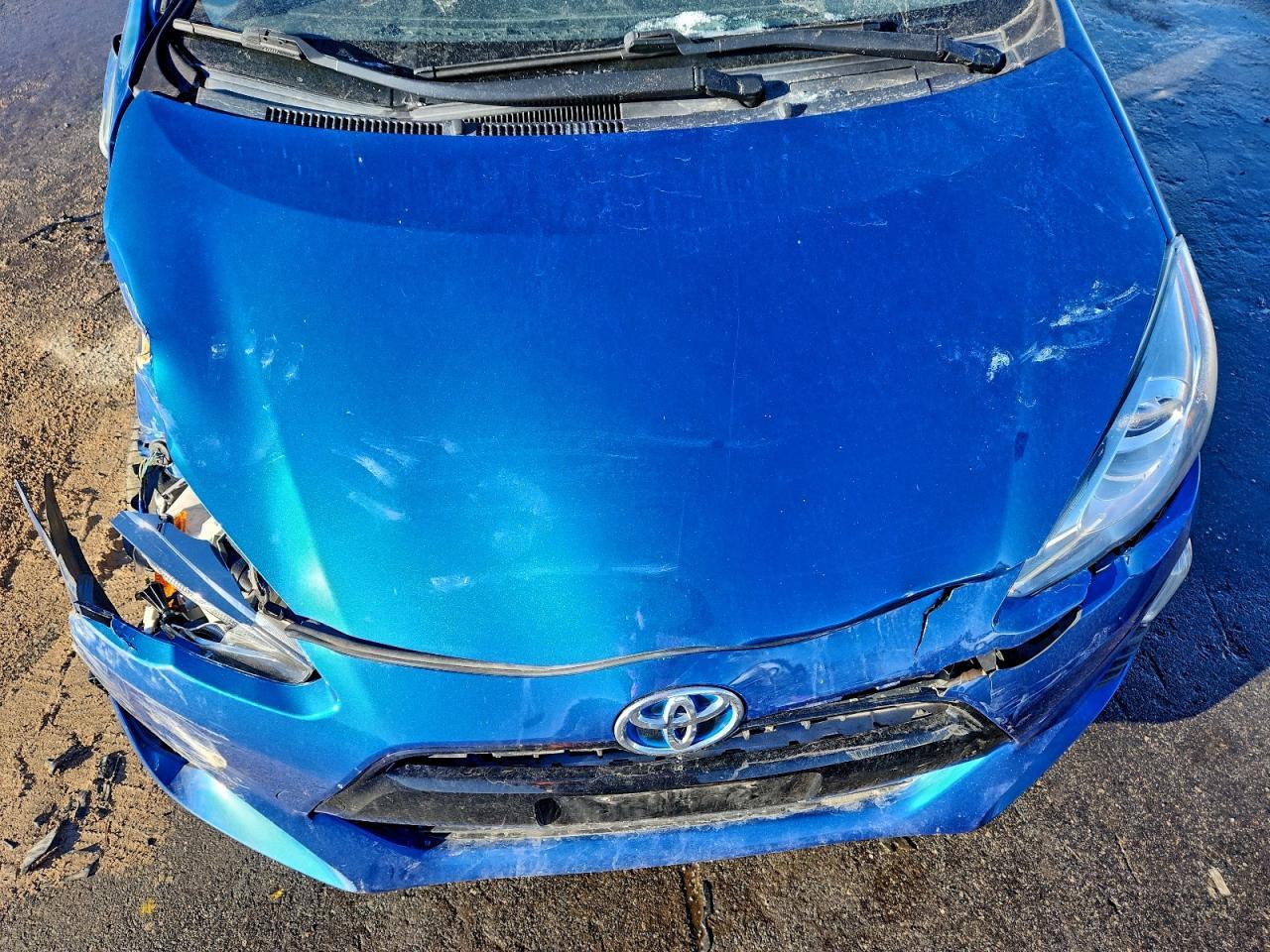 2016 TOYOTA Prius c