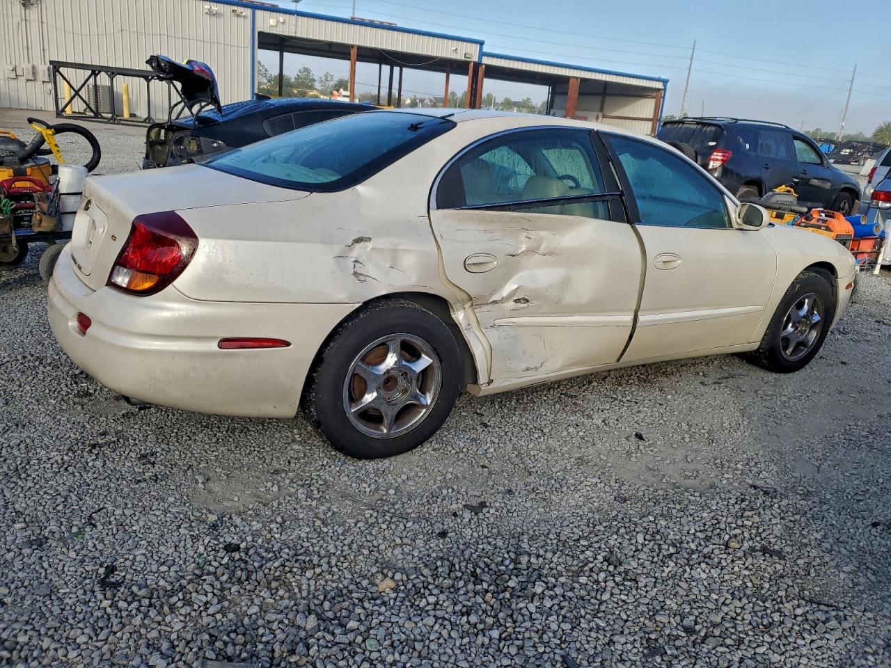 2002 OLDSMOBILE Aurora