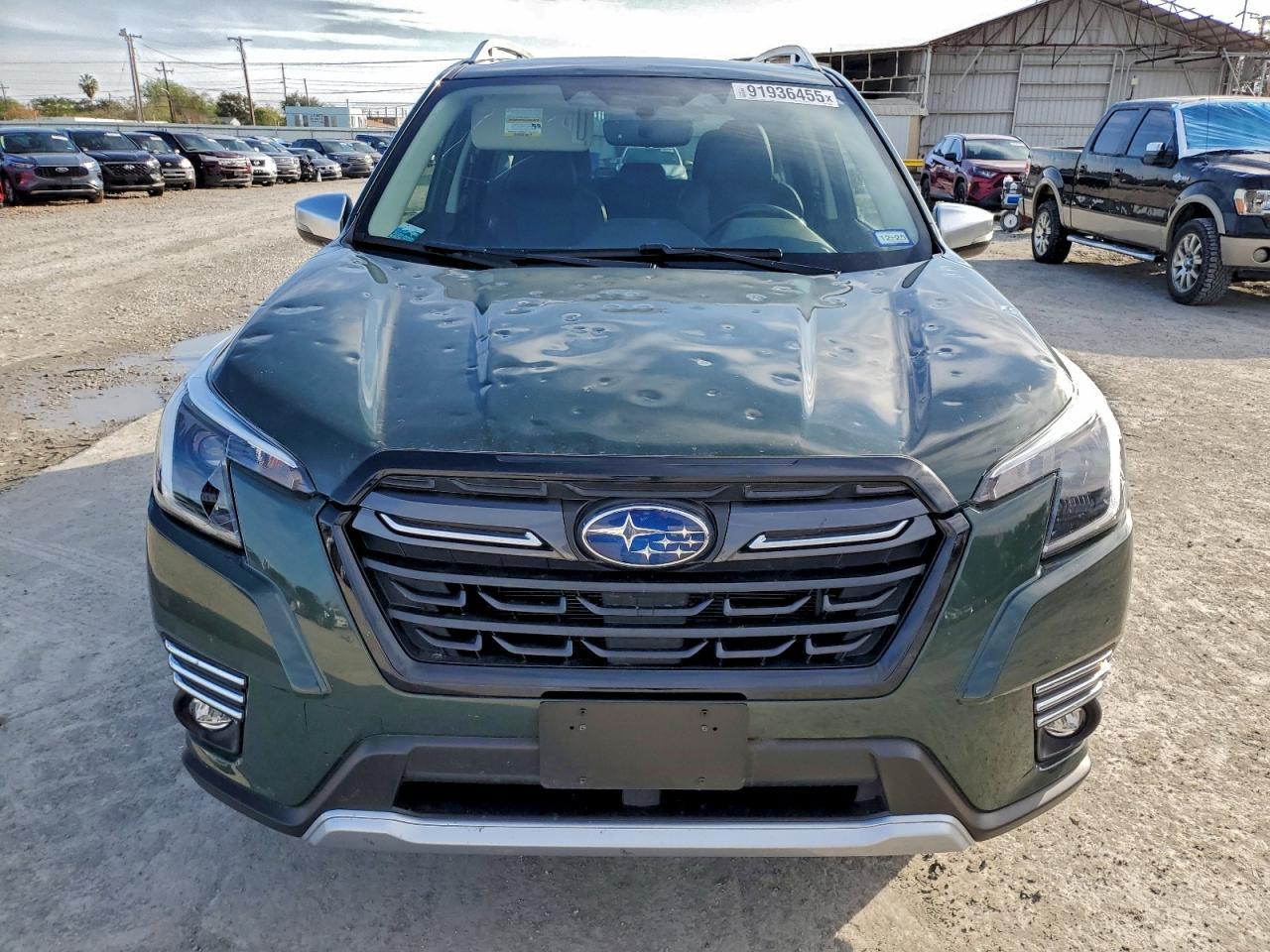 2023 SUBARU FORESTER