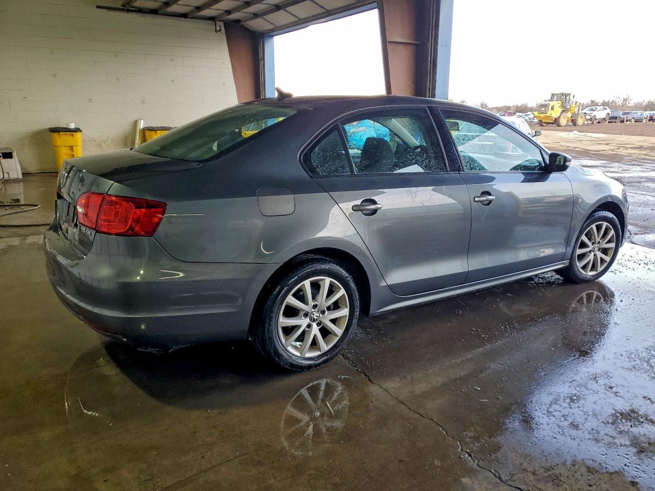 2012 VOLKSWAGEN JETTA
