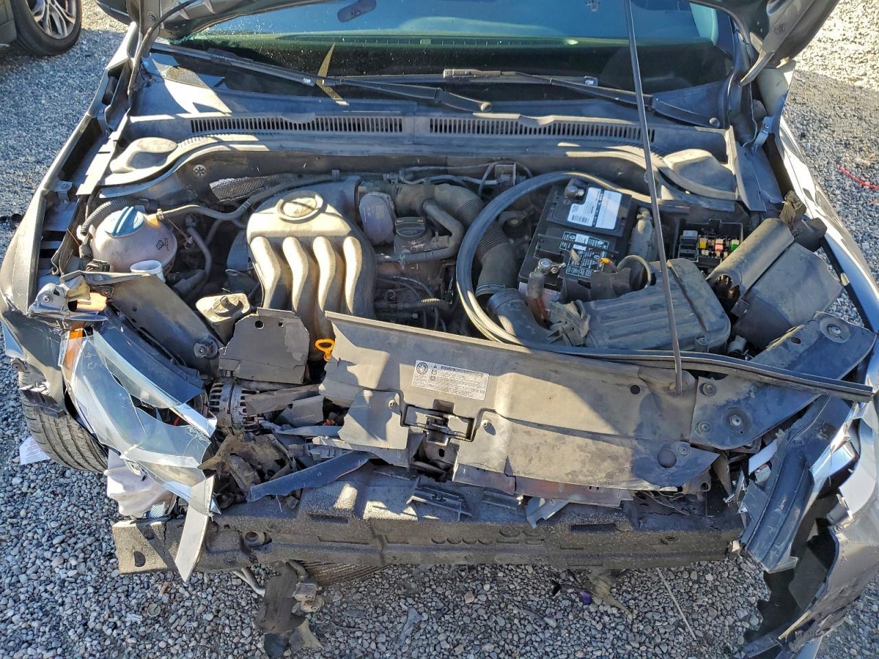 2011 VOLKSWAGEN JETTA