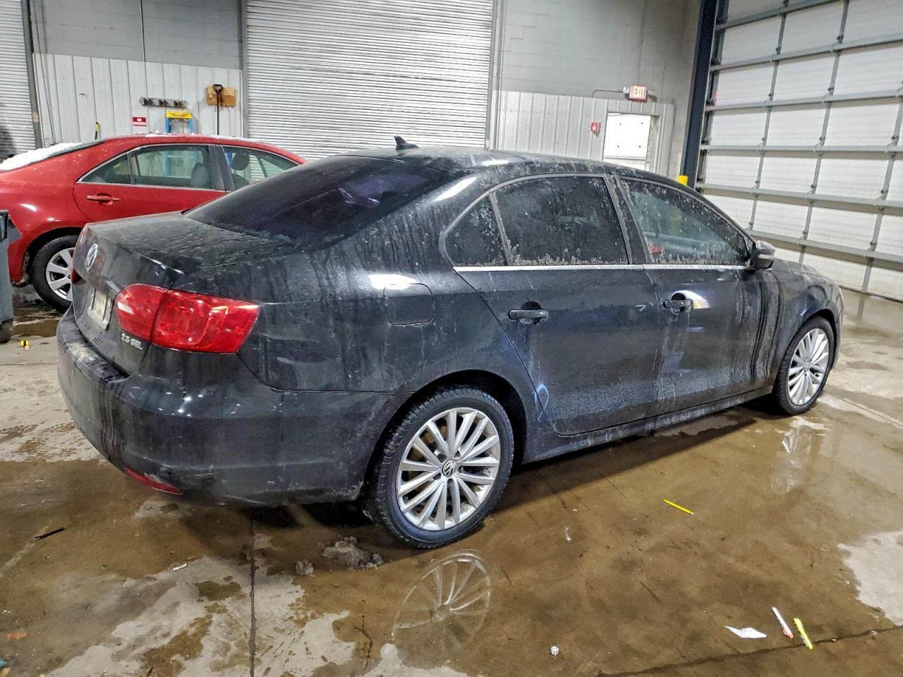 2011 VOLKSWAGEN JETTA