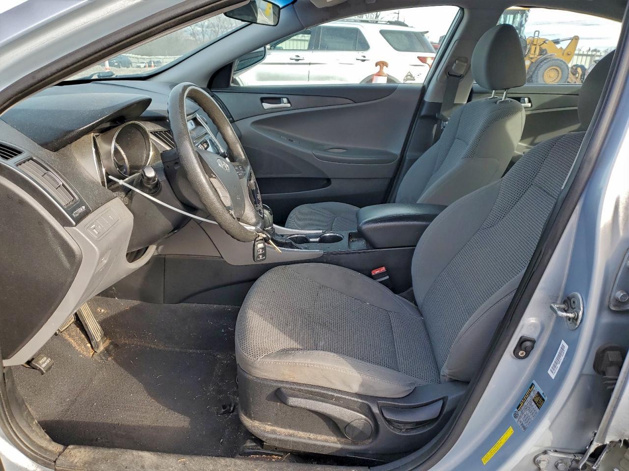 2011 HYUNDAI SONATA
