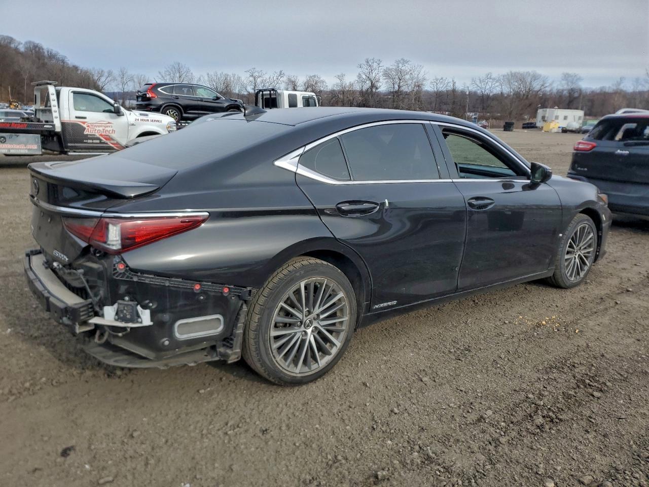 2022 LEXUS ES 300H