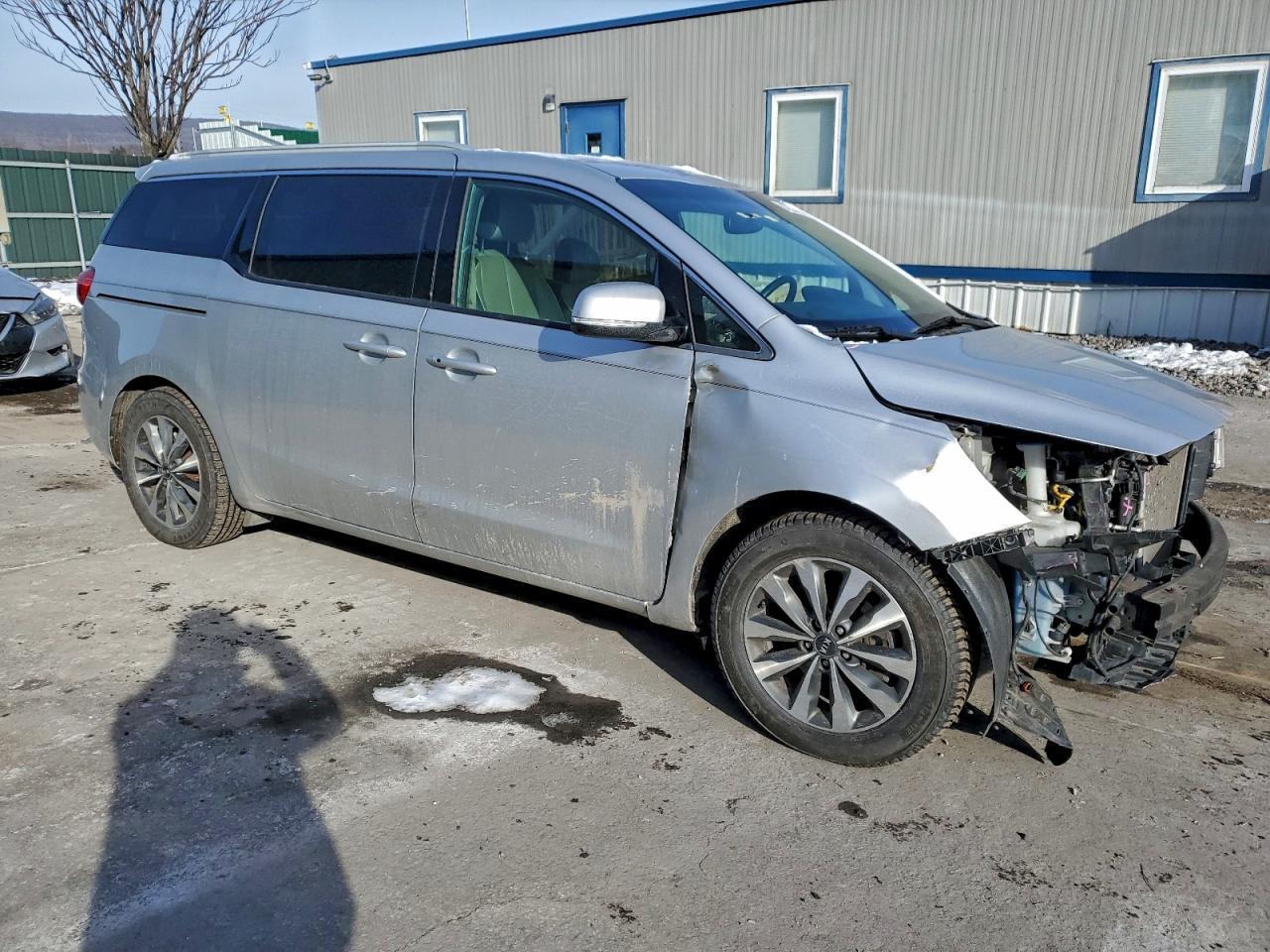 2015 KIA SEDONA