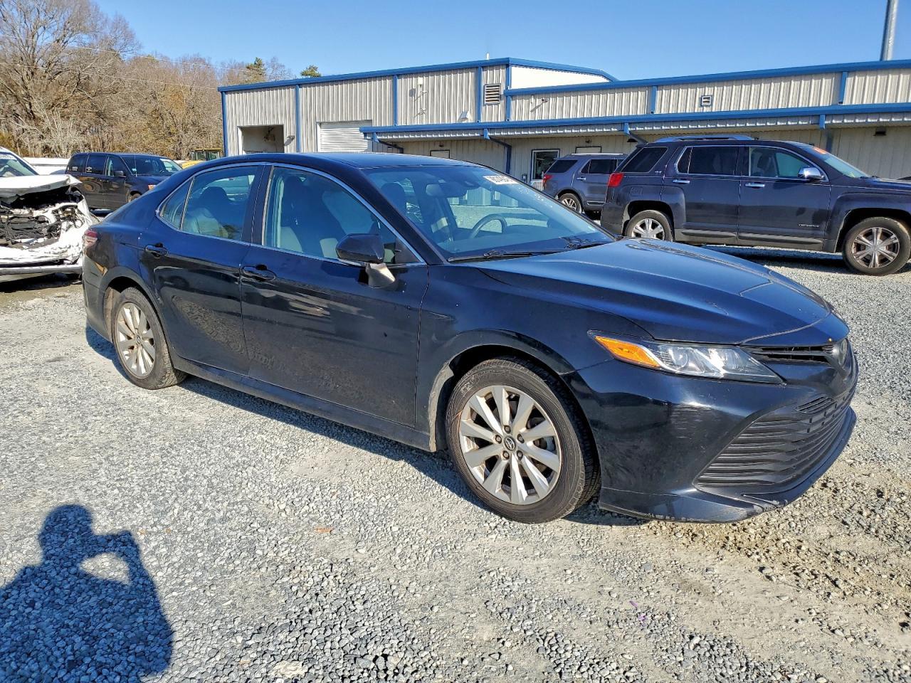 2019 TOYOTA CAMRY