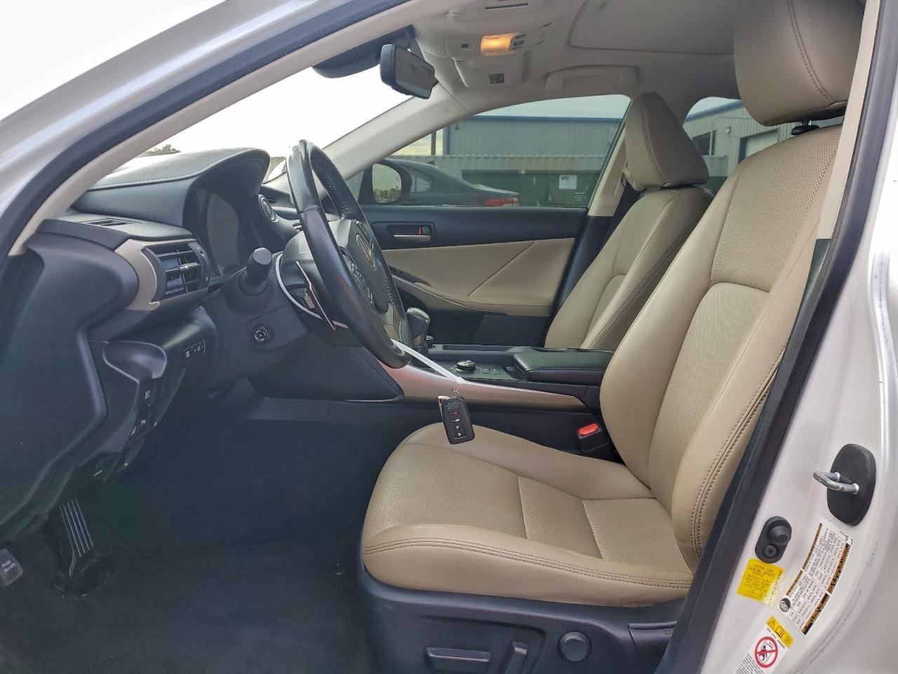 2019 LEXUS IS 300