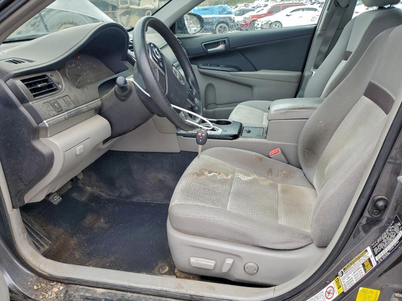 2014 TOYOTA CAMRY