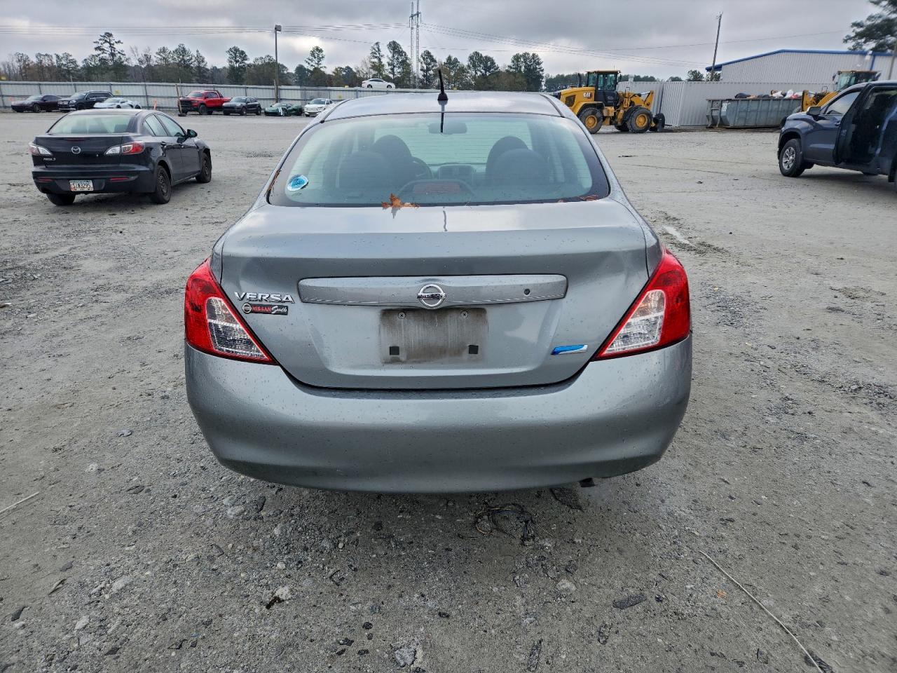 2013 NISSAN VERSA