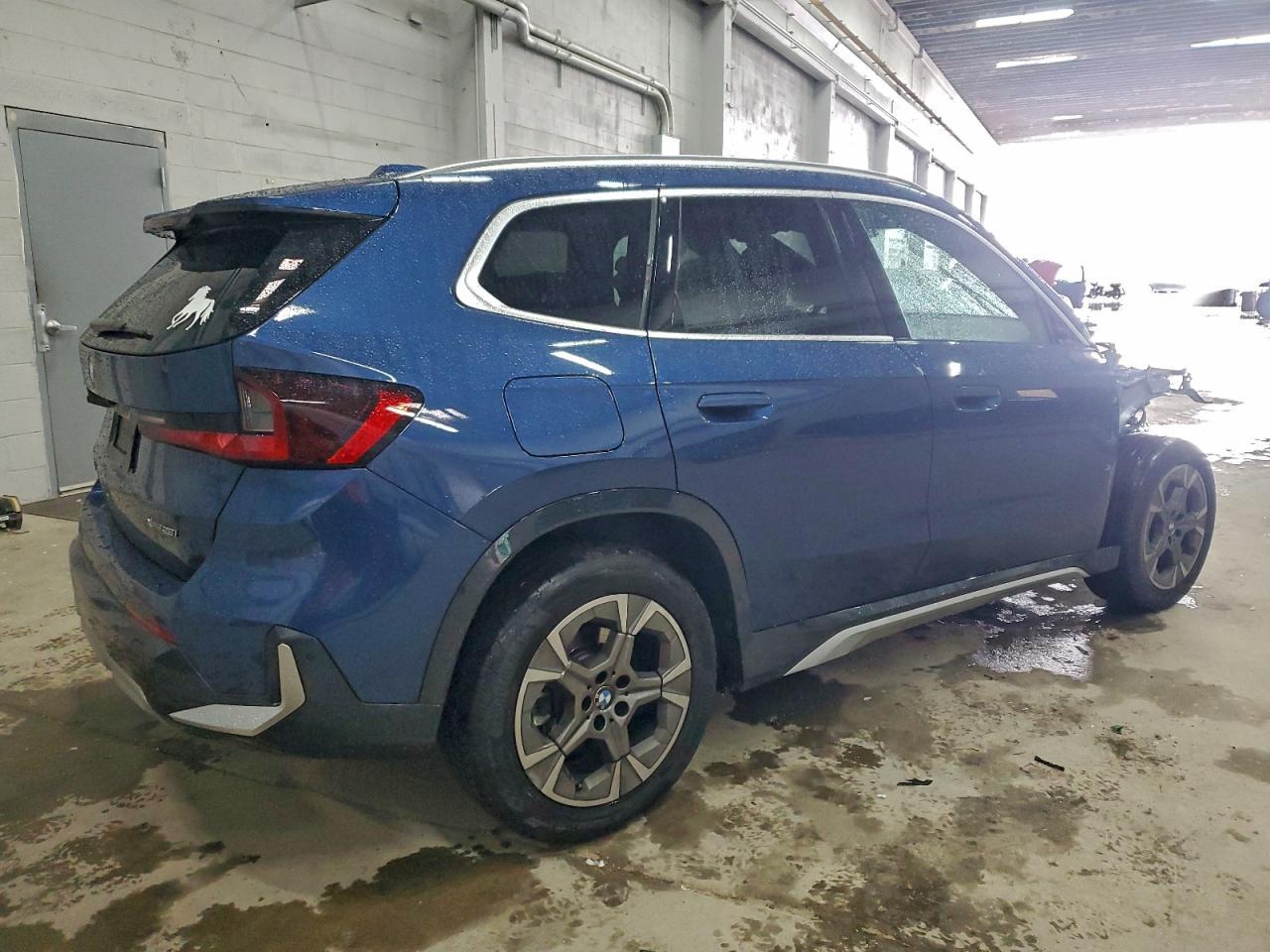 2023 BMW X1