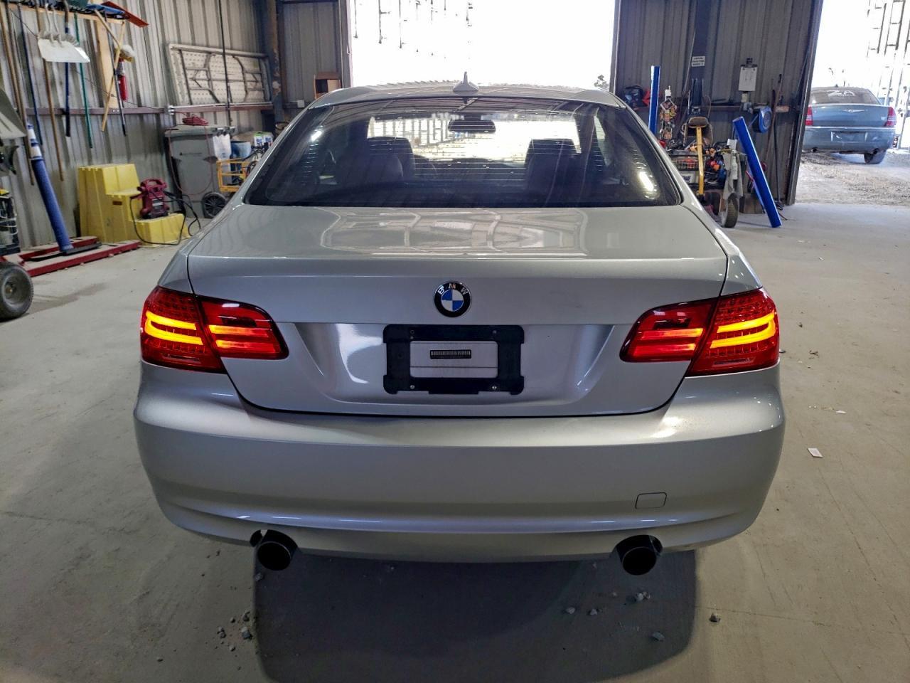 2011 BMW 3 SERIES