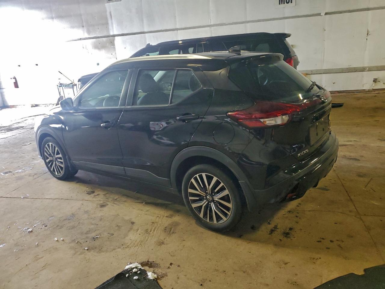 2021 NISSAN KICKS