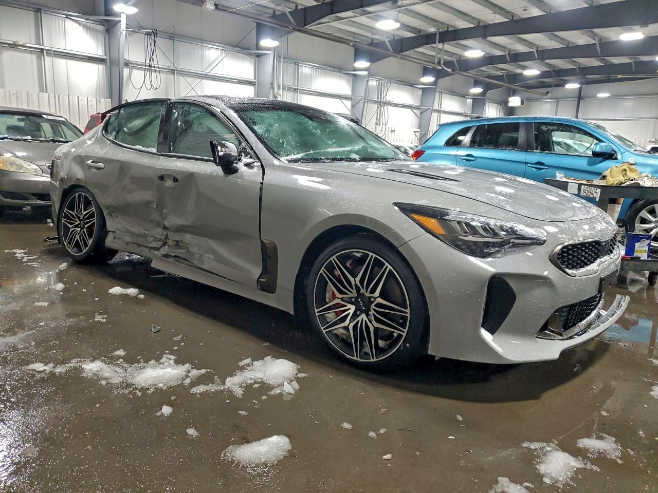 2022 KIA Stinger