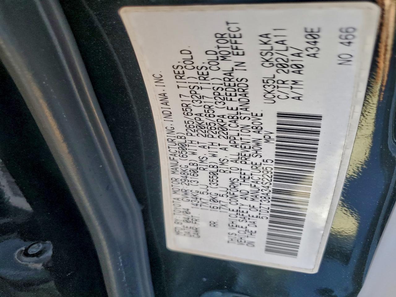 2004 TOYOTA Sequoia