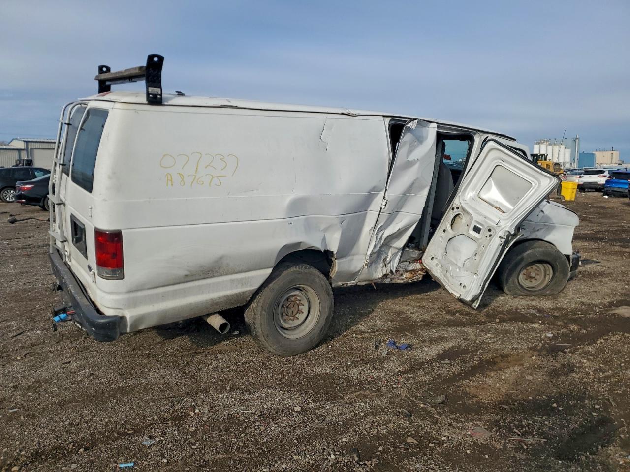 2009 FORD Econoline E350