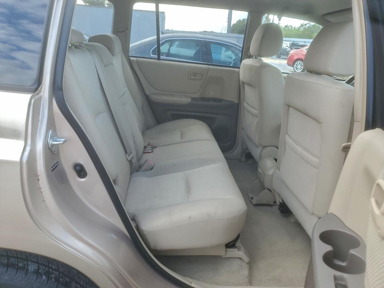 2005 TOYOTA HIGHLANDER