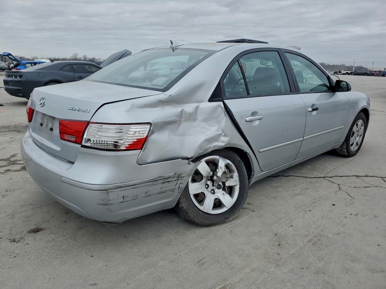 2010 HYUNDAI SONATA