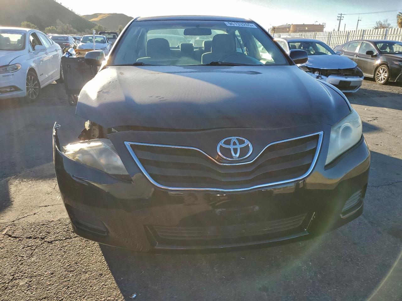 2011 TOYOTA CAMRY