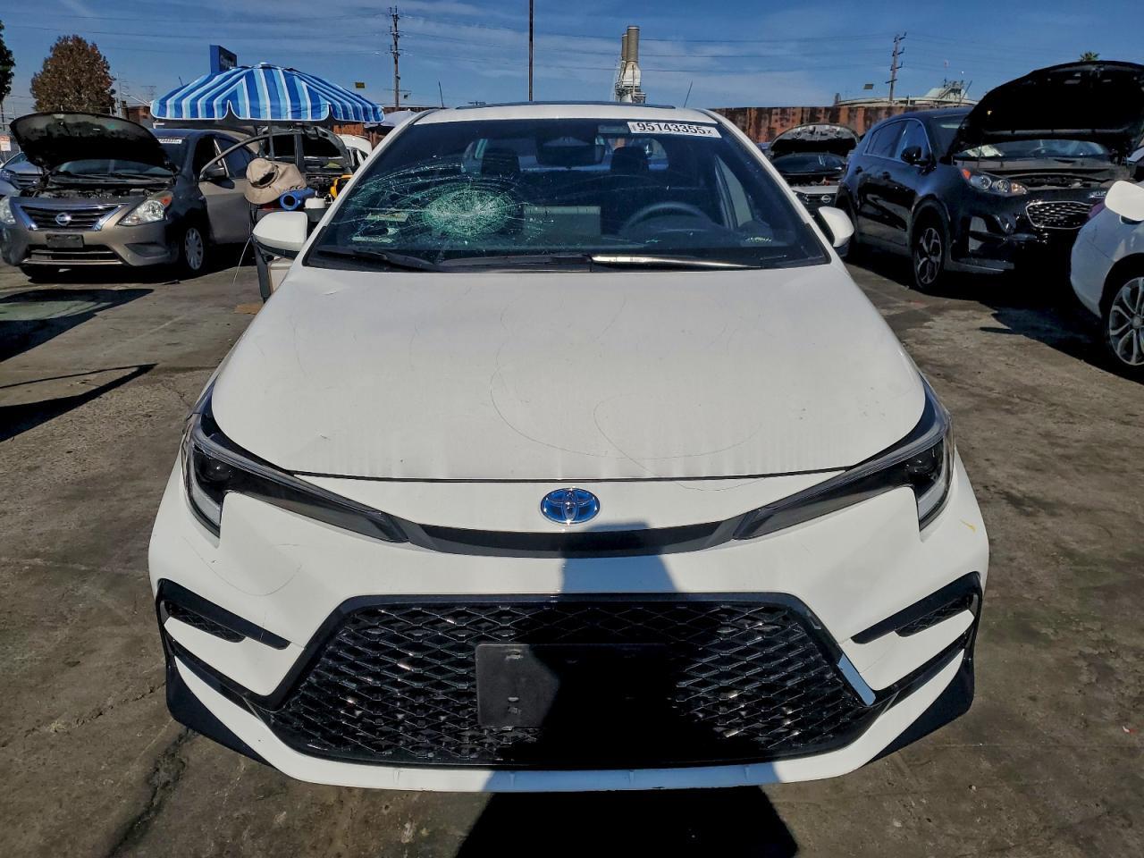 2025 TOYOTA COROLLA