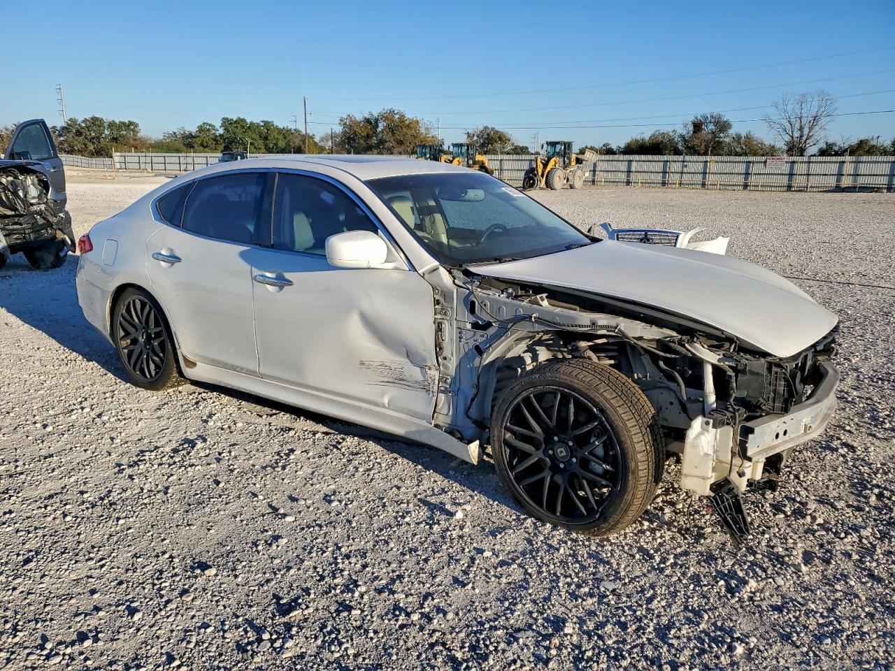 2011 INFINITI M37