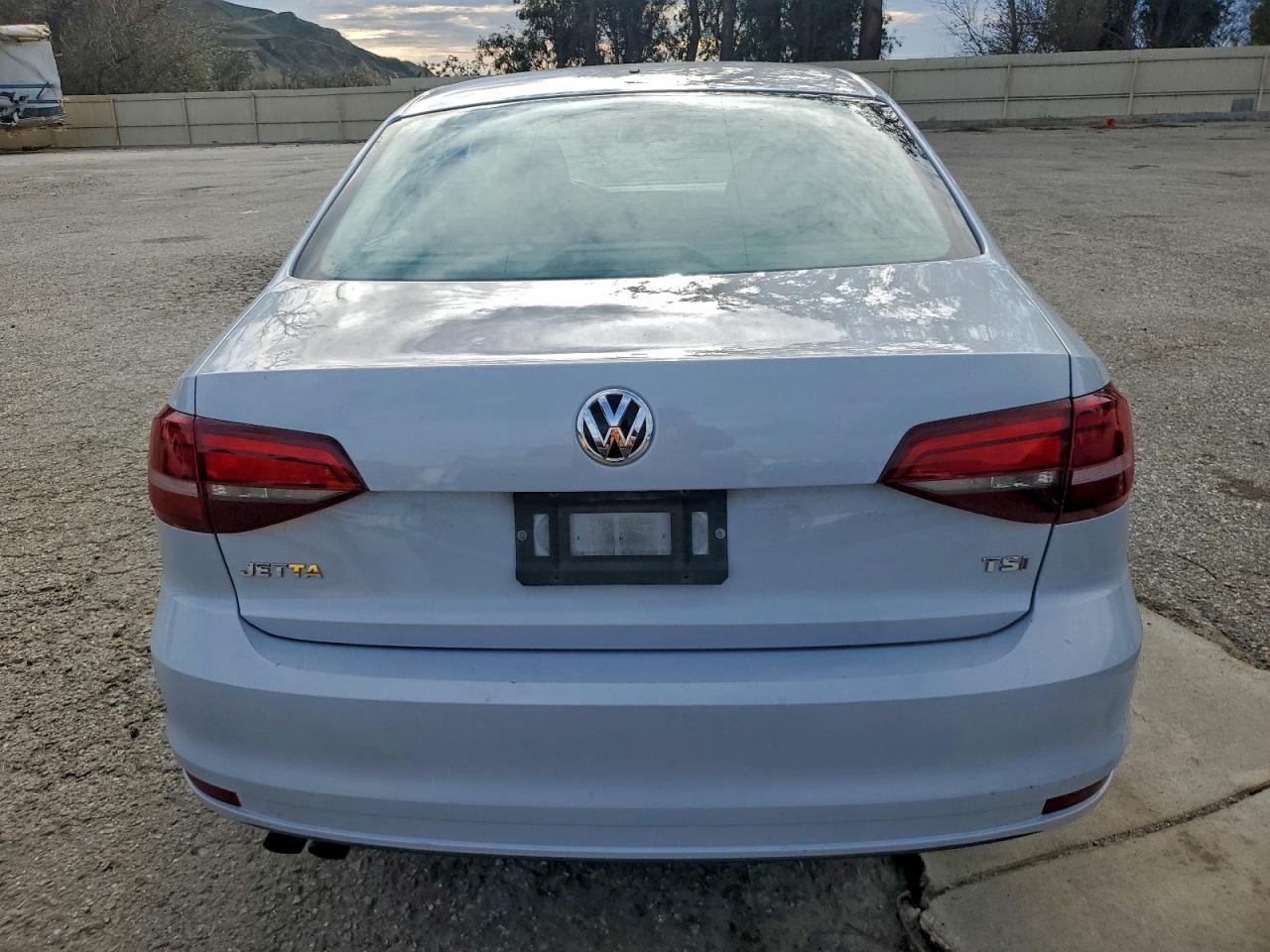 2017 VOLKSWAGEN JETTA