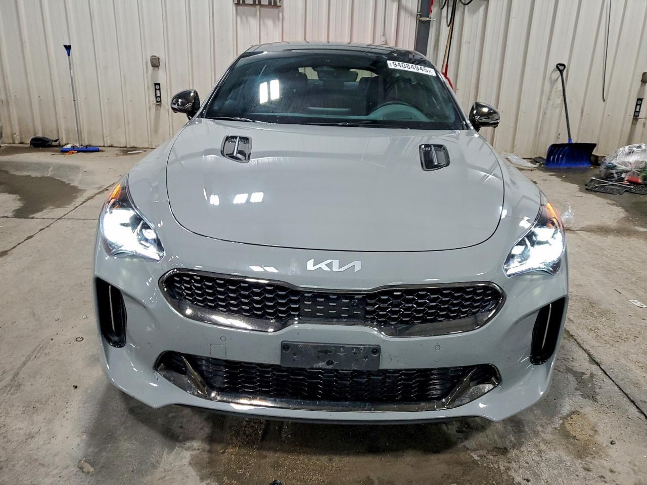 2023 KIA Stinger