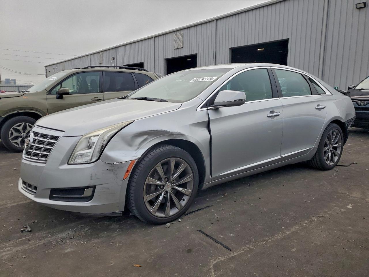 2013 CADILLAC XTS
