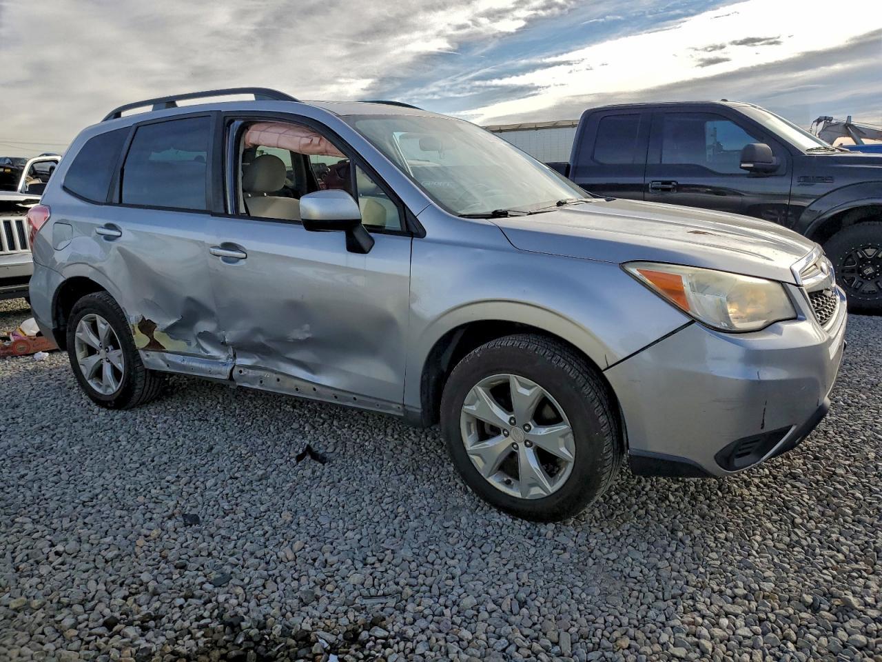 2015 SUBARU FORESTER