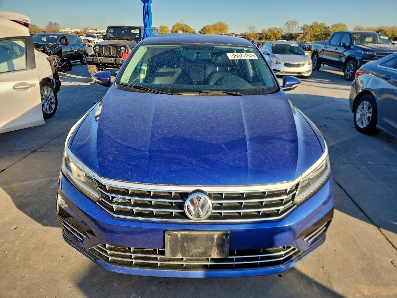 2016 VOLKSWAGEN Passat