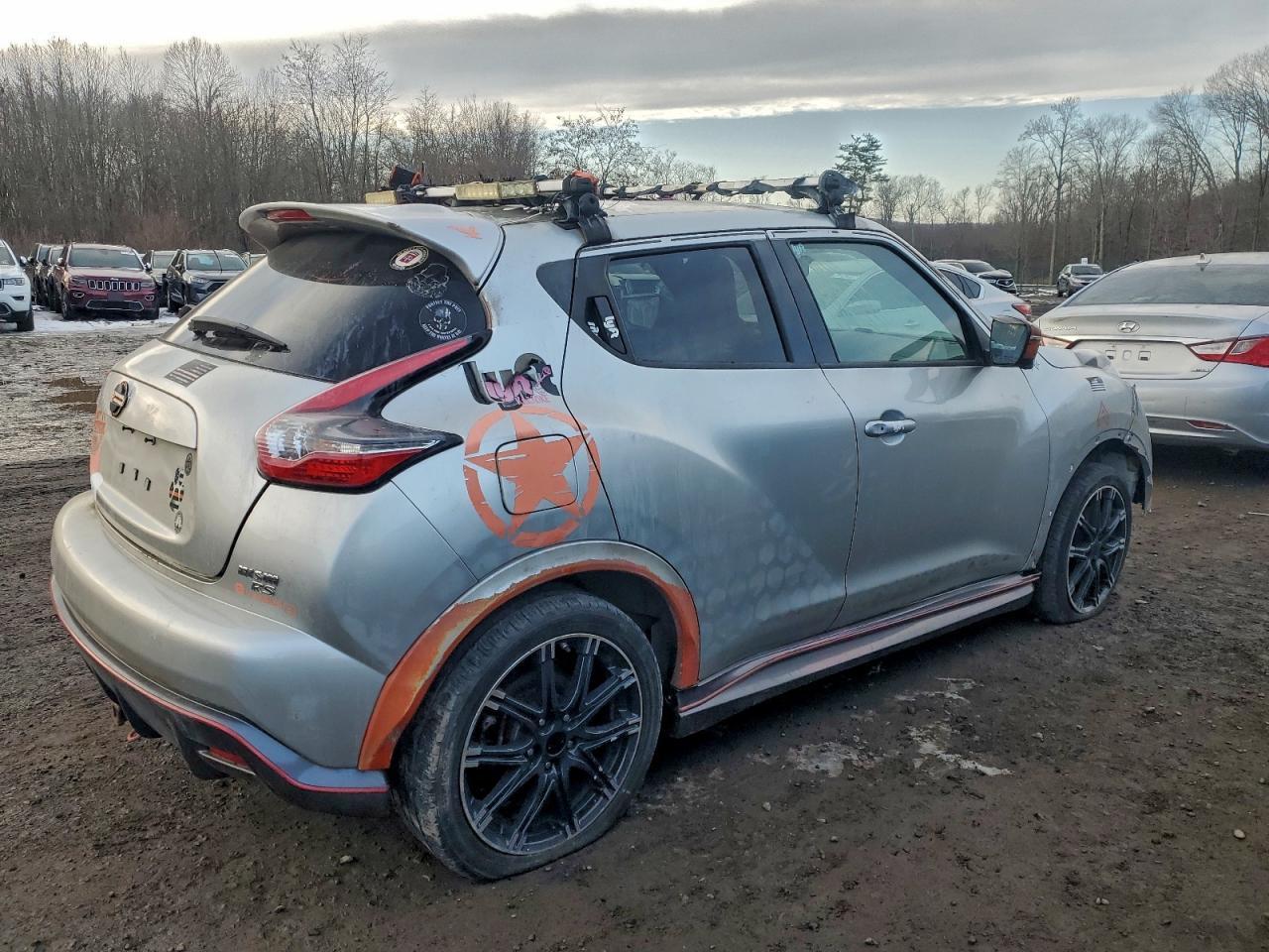 2015 NISSAN Juke