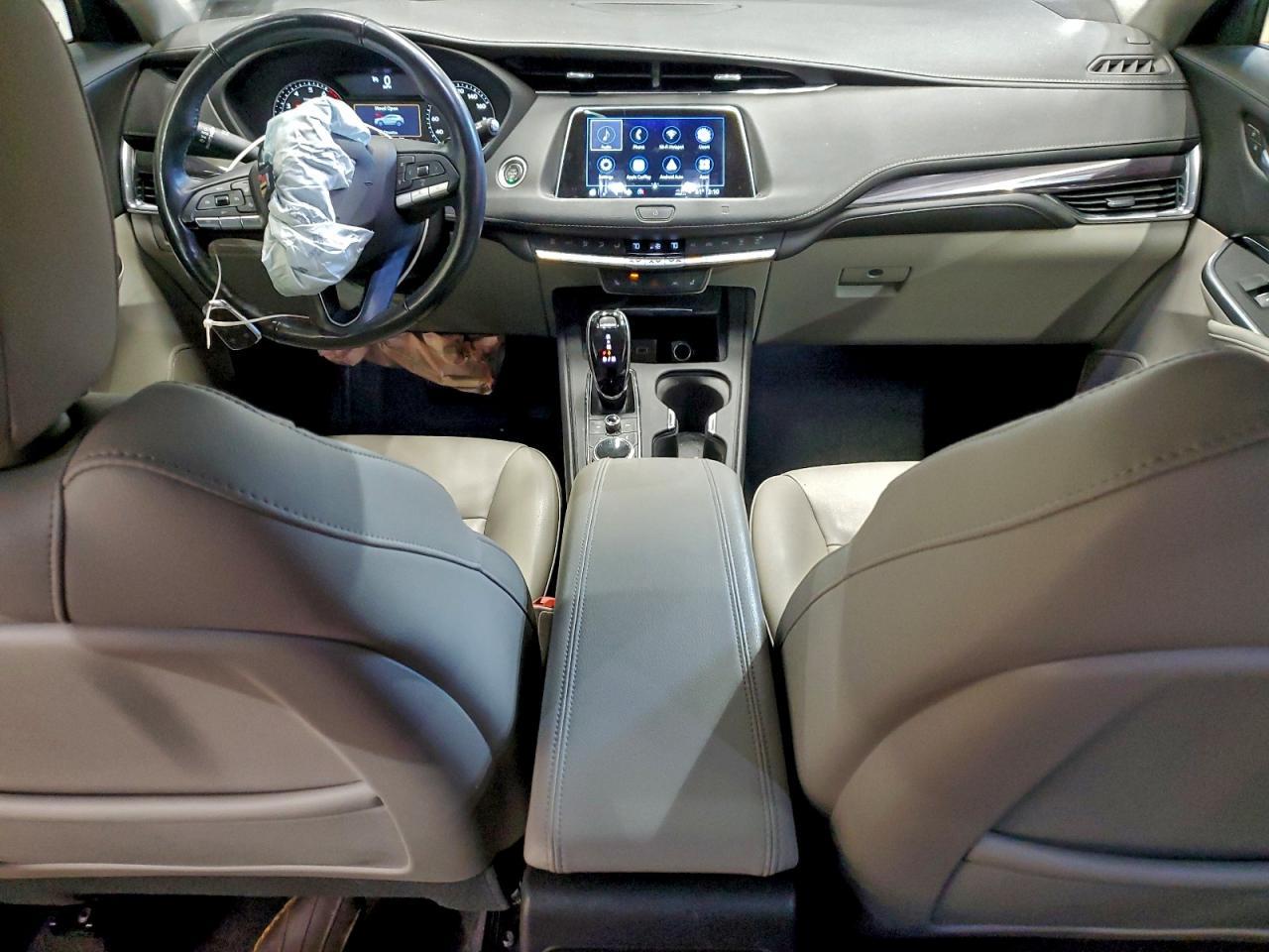 2021 CADILLAC XT4