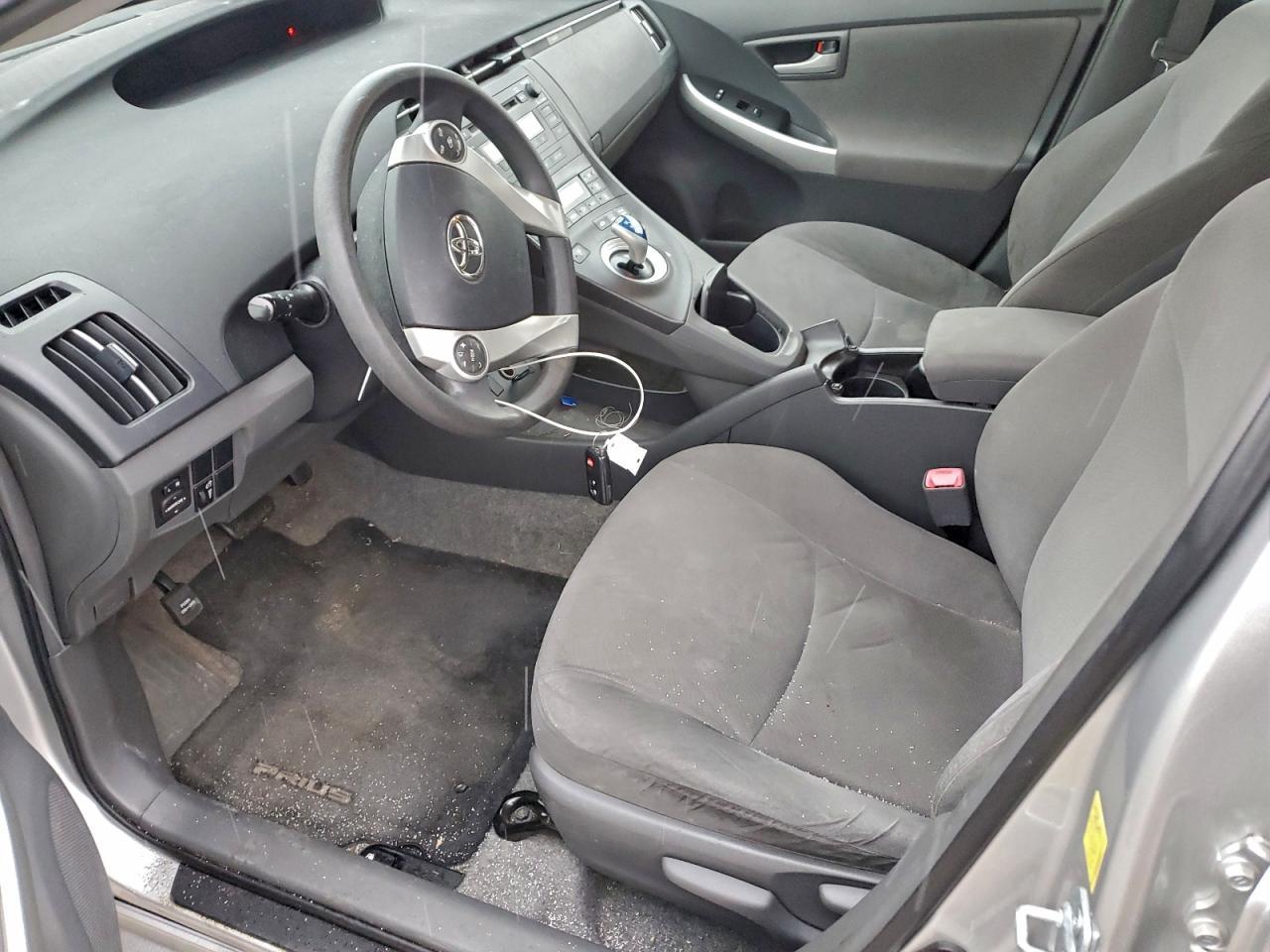 2010 TOYOTA PRIUS