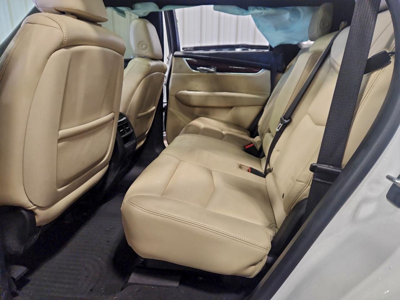 2017 CADILLAC XT5